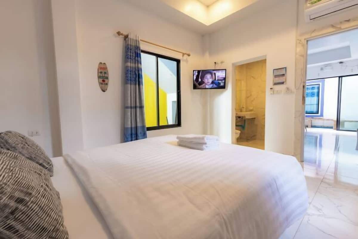 1 slaapkamer, een bureau, gratis wifi, beddengoed