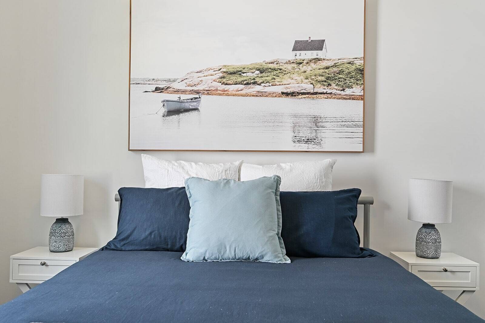 3 bedrooms, desk, iron/ironing board, travel cot