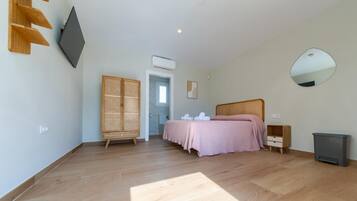4 bedrooms, free WiFi