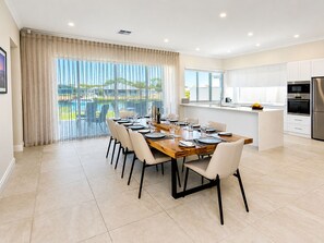 Deluxe House, 4 Bedrooms, Non Smoking, Kitchen | Dining room - A Waterside Paradise (Geographe)