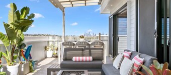 Deluxe 4-Bed Home with Pool & Fire Pit