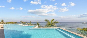 Zantamar 307B: Beachfront Suites w Ocean Views