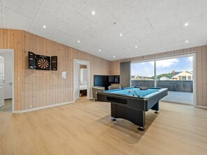 Spielezimmer