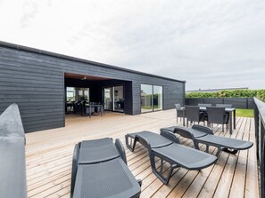 Outdoor dining - "Marius" - 400m from the sea by Interhome (Hvide Sande)
