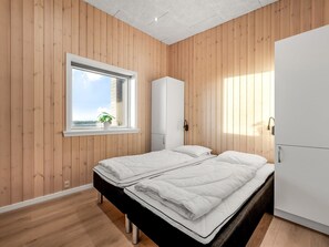 5 間睡房、上網