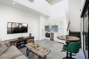 Casa geminada, 1 quarto | Opções para refeição no quarto
