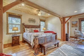 4 bedrooms, iron/ironing board, free WiFi