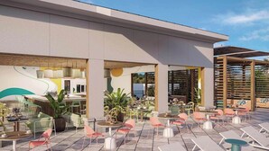 Exterior - Vor4802hw: 4 Bed, Robot Warriors, Pool (Orlando)