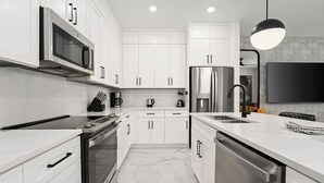 Exterior - Vor4766hw: 4 Bed, Volcano, Pool (Orlando)