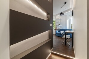 Interior - GuestHost - Monteverde Classy Apartment (Roma)