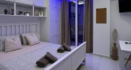 Premium Cozy studio with AC and Free WiFi in enjoyable Paralia - DANAI 14