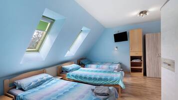 Iron/ironing board, free WiFi, bed sheets