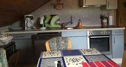 Ferienwohnung Meuer" mit Balkon und WLAN
