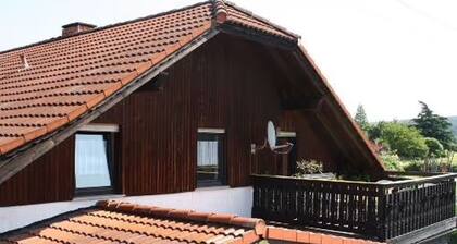 Apartment 'Ferienwohnung Meuer' with Balcony and Wi-Fi
