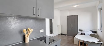 Modern Apartment in the Heart of Bochum – Wi-Fi & Smart TV Included