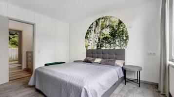 2 Schlafzimmer, Bügeleisen/Bügelbrett