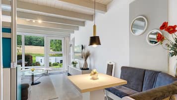 Fernseher, Stereoanlage