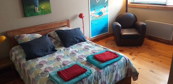 3 bedrooms, iron/ironing board, free WiFi