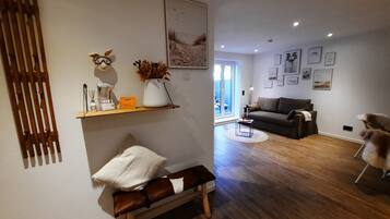 Een televisie, videogames en een dvd-speler