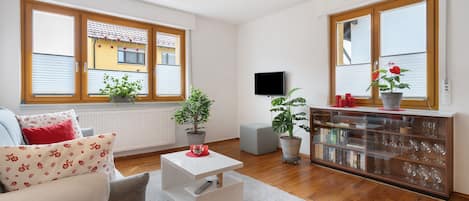 TV, stereo
