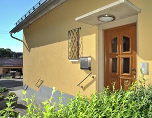 Exterior detail - Apartment 'Refugium' with Outdoor Seating and Wi-Fi (Karlsbad)