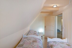 1 bedroom, iron/ironing board, free WiFi, bed sheets - Apartment 'Ferienwohnung Amrum' with Terrace, Shared Garden and Wi-Fi (Dagebüll)