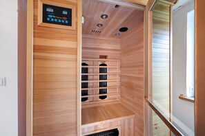 Sauna - Apartment 'Ferienwohnung Sylt' with Terrace, Shared Garden and Wi-Fi (Dagebüll)