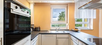 Apartment 'Ferienwohnung Gäufelden 120 Qm' with Balcony and Wi-Fi