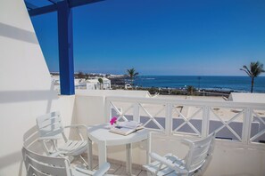 Property grounds - La Marea Casa en Arrieta, Tranquila. Cerca de Restaurantes y Playas de Arena (CN)