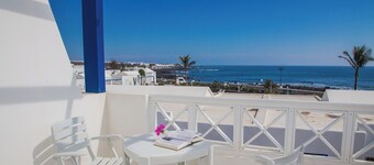 La Marea Casa en Arrieta, Tranquila. Cerca de Restaurantes y Playas de Arena