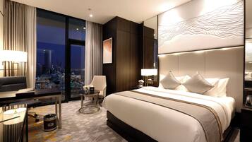 Deluxe Room, Balcony, City View | Balcony view