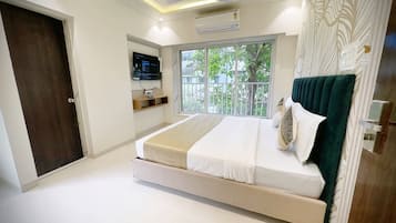 In-room safe, desk, blackout curtains, iron/ironing board