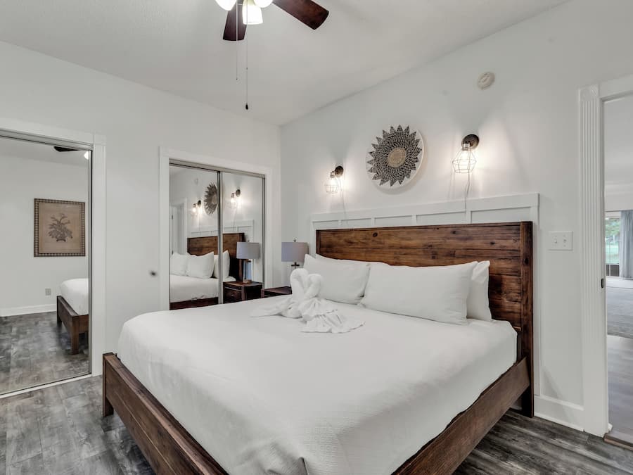 Leilighet – signature, 3 soverom, balkong, utsikt mot golfbane | 3 soverom, individuelt dekorert, individuelt innredet og skrivebord