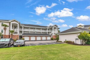 Front of property - Elegant 3BR Condo- Magnolia North 101 (Myrtle Beach)