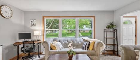 智能電視、電腦螢幕