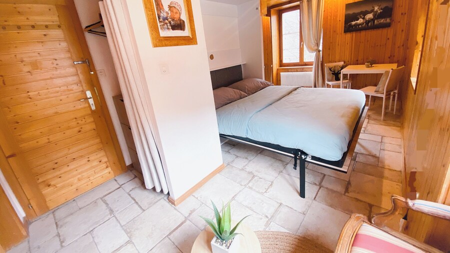 Studio cosy au centre du village
