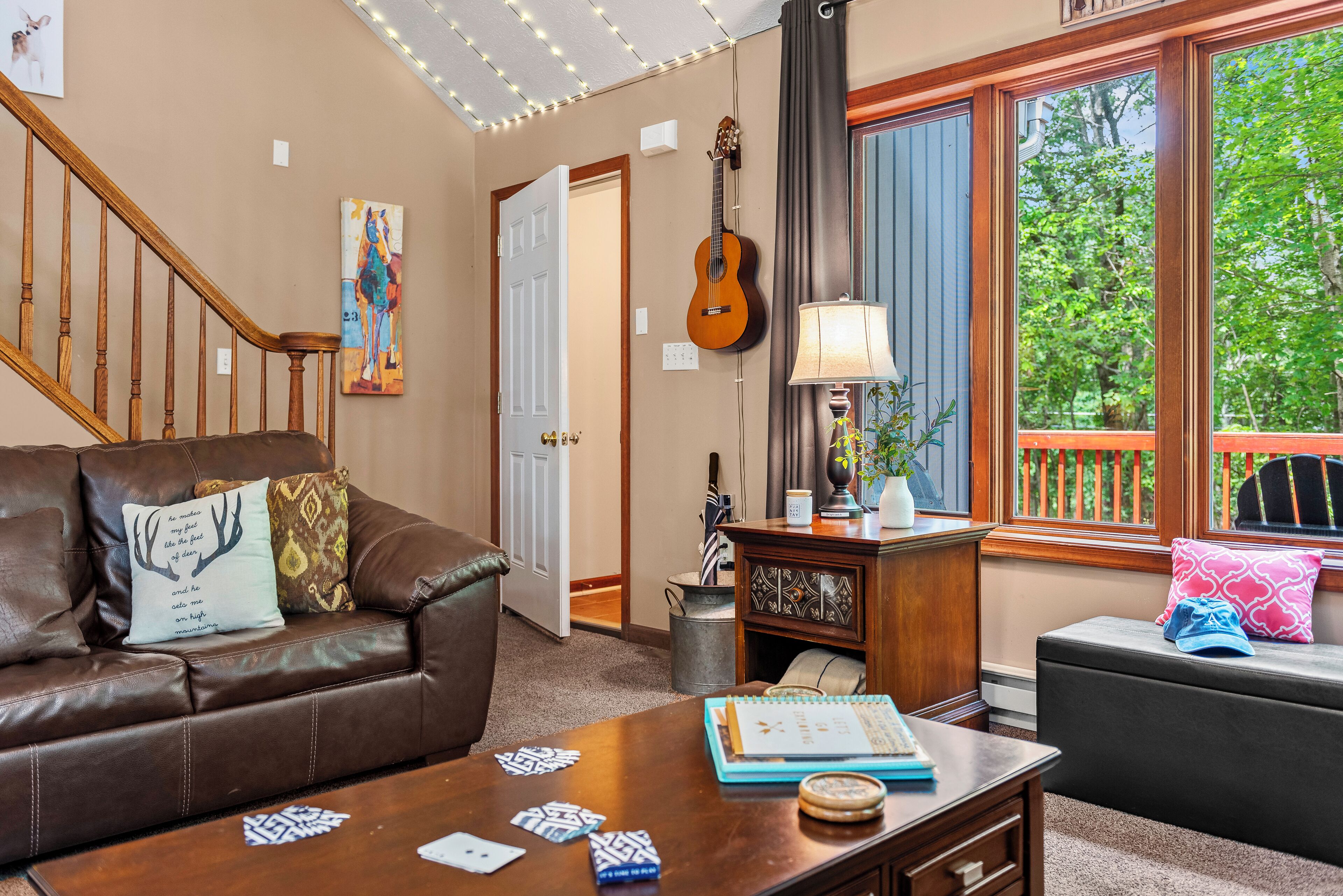 Smart TV, fireplace, video games, offices