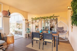Family Apartment, Multiple Bedrooms, 2 Bathrooms (Luxury Mijas Golf, Pool & Pet Retreat) | Interior - Luxury Mijas Golf, Pool & Pet Retreat (Mijas)