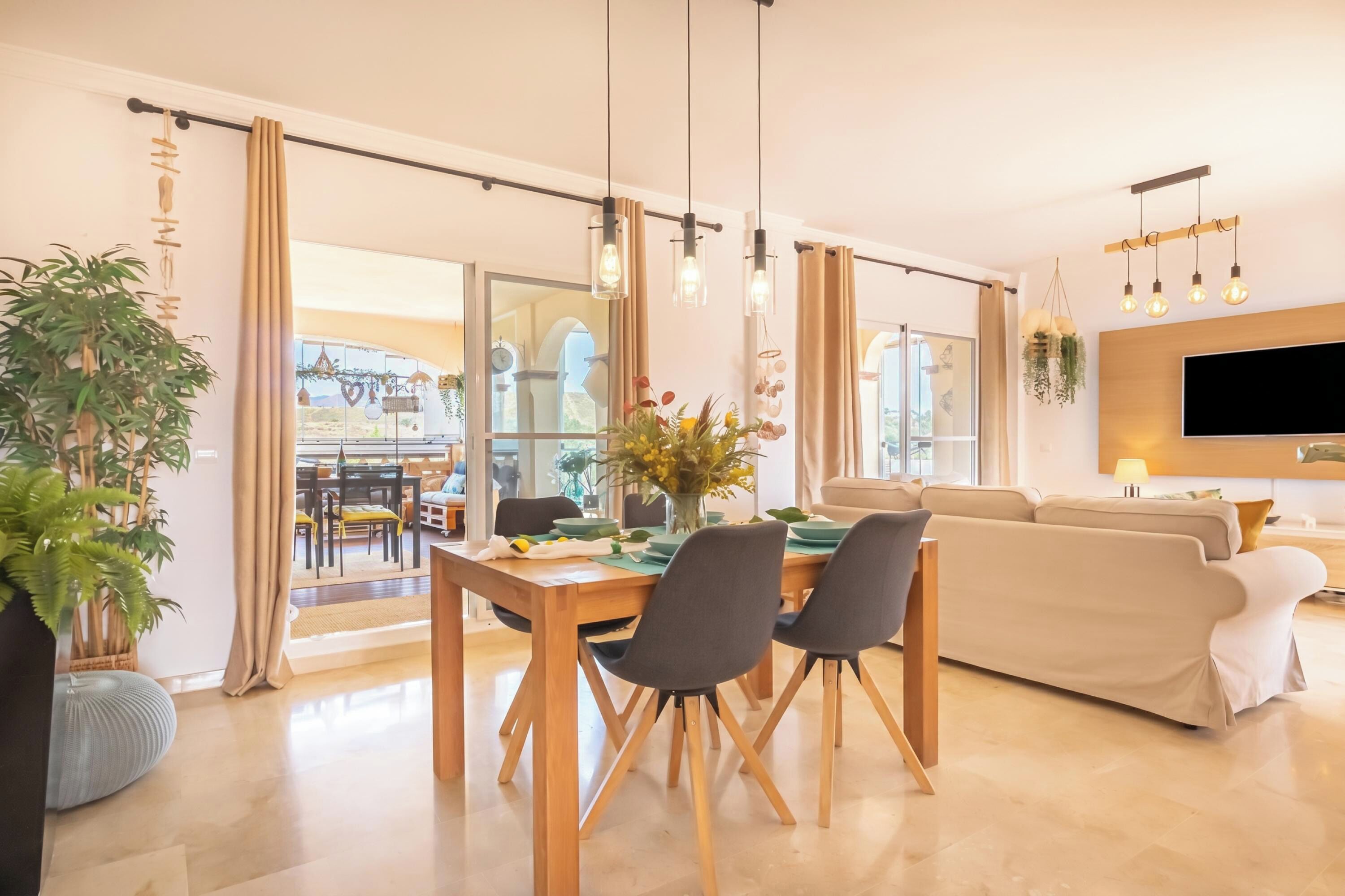 Familjelägenhet - flera sovrum - 2 badrum - intill bergen (Luxury Mijas Golf, Pool & Pet Retreat) | Restauranger