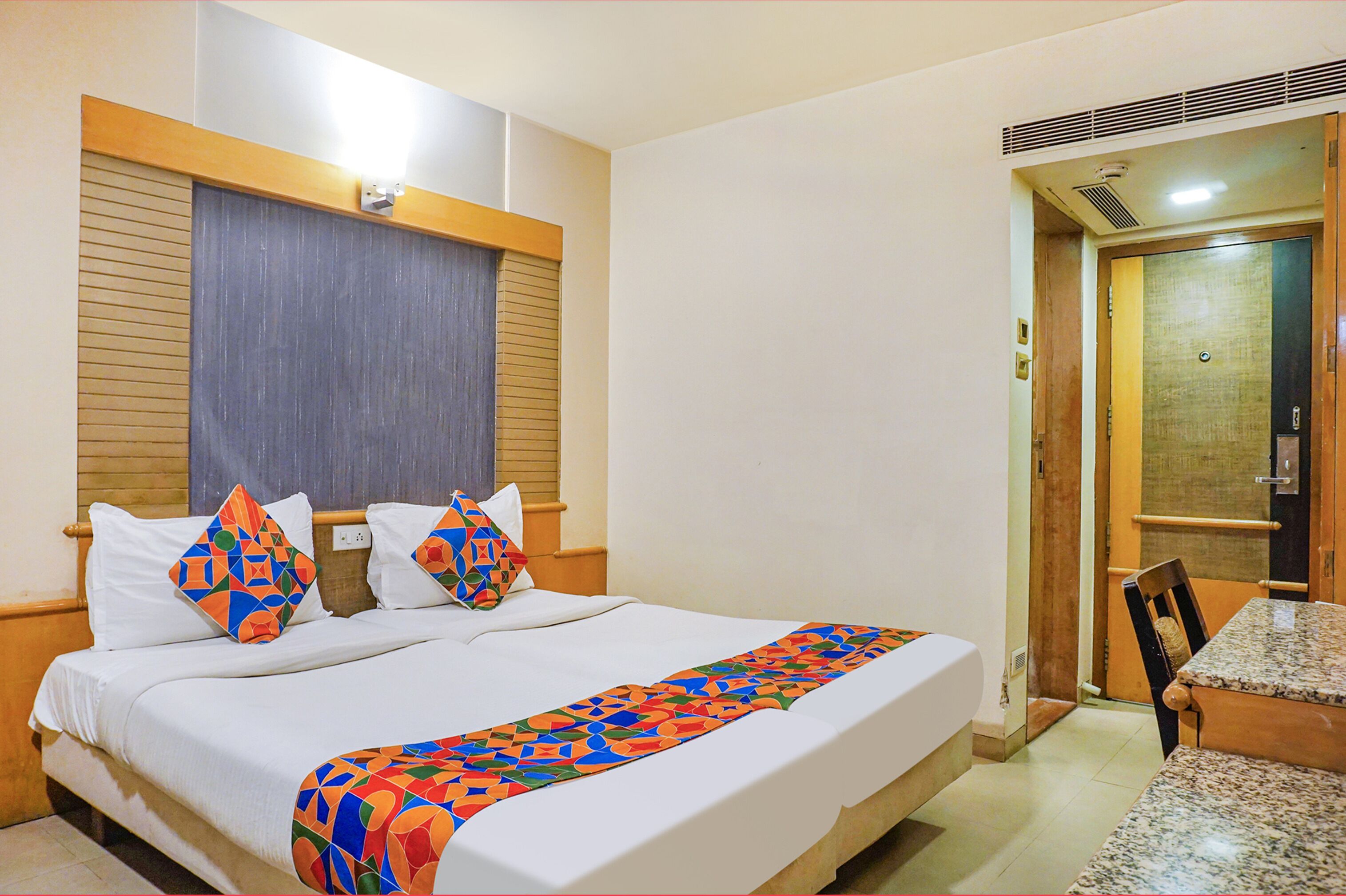 Sengetøy i egyptisk bomull, sengetøy av topp kvalitet og safe på rommet