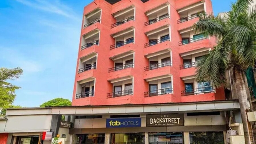 Fabhotel Backstreet