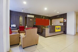 Reception - Fabhotel White Clouds (Tirupur)