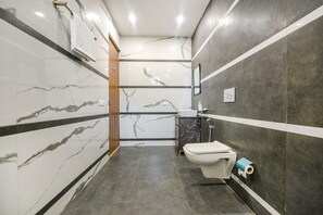 Bathroom - Fabhotel Globe Inn (Ludhiana)