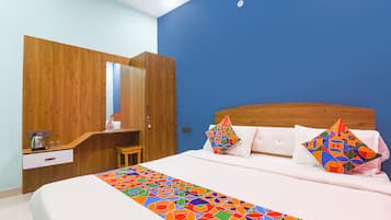 Kamar Deluks | Seprai katun Mesir, seprai premium, brankas, dan Wi-Fi gratis