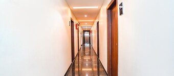 Fabhotel Savi Inn
