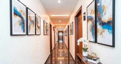 HOTEL SAVI INN