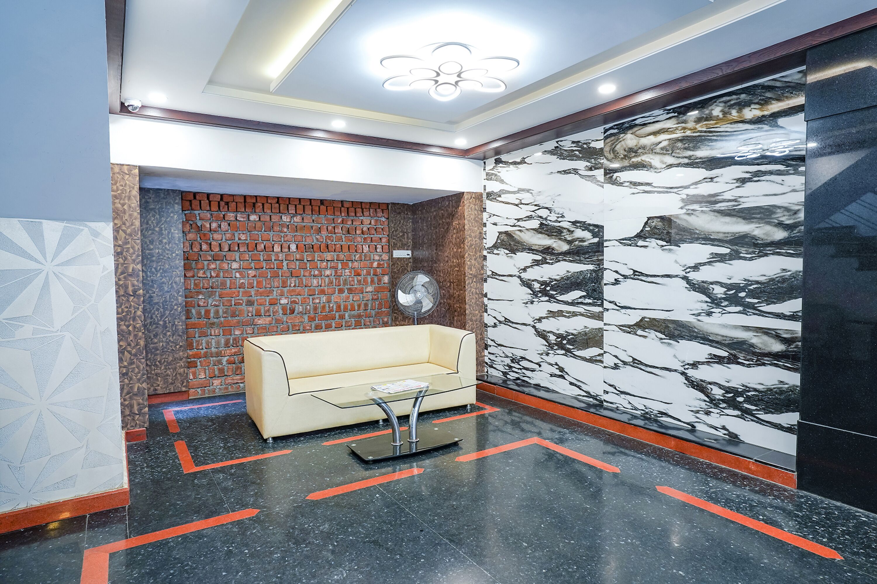 Coin salon dans le hall