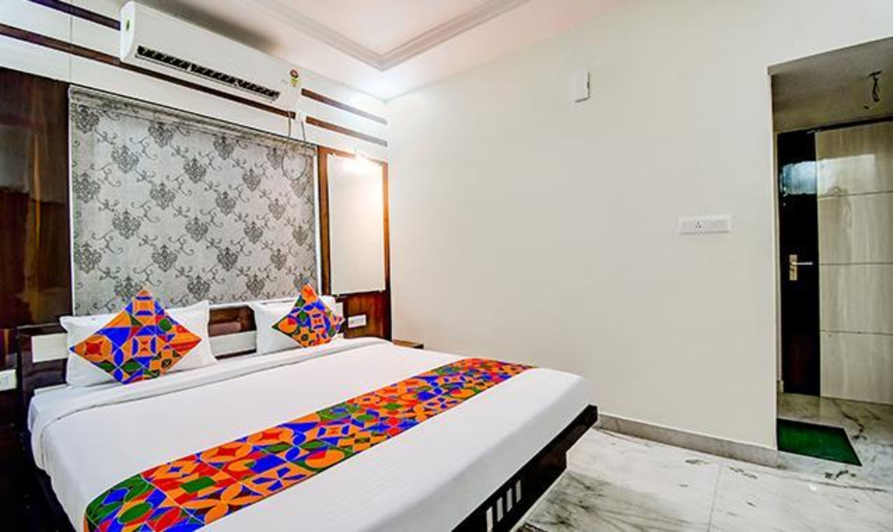 Premium Room | Egyptian cotton sheets, premium bedding, in-room safe, free WiFi