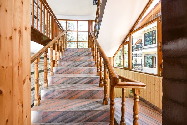 Staircase - Fabhotel Hadimba Heights (Manali)