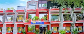 Exterior - Fabhotel Traika Inn (Gurugram)